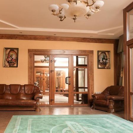 Green City Hotel نيكولايف المظهر الخارجي الصورة