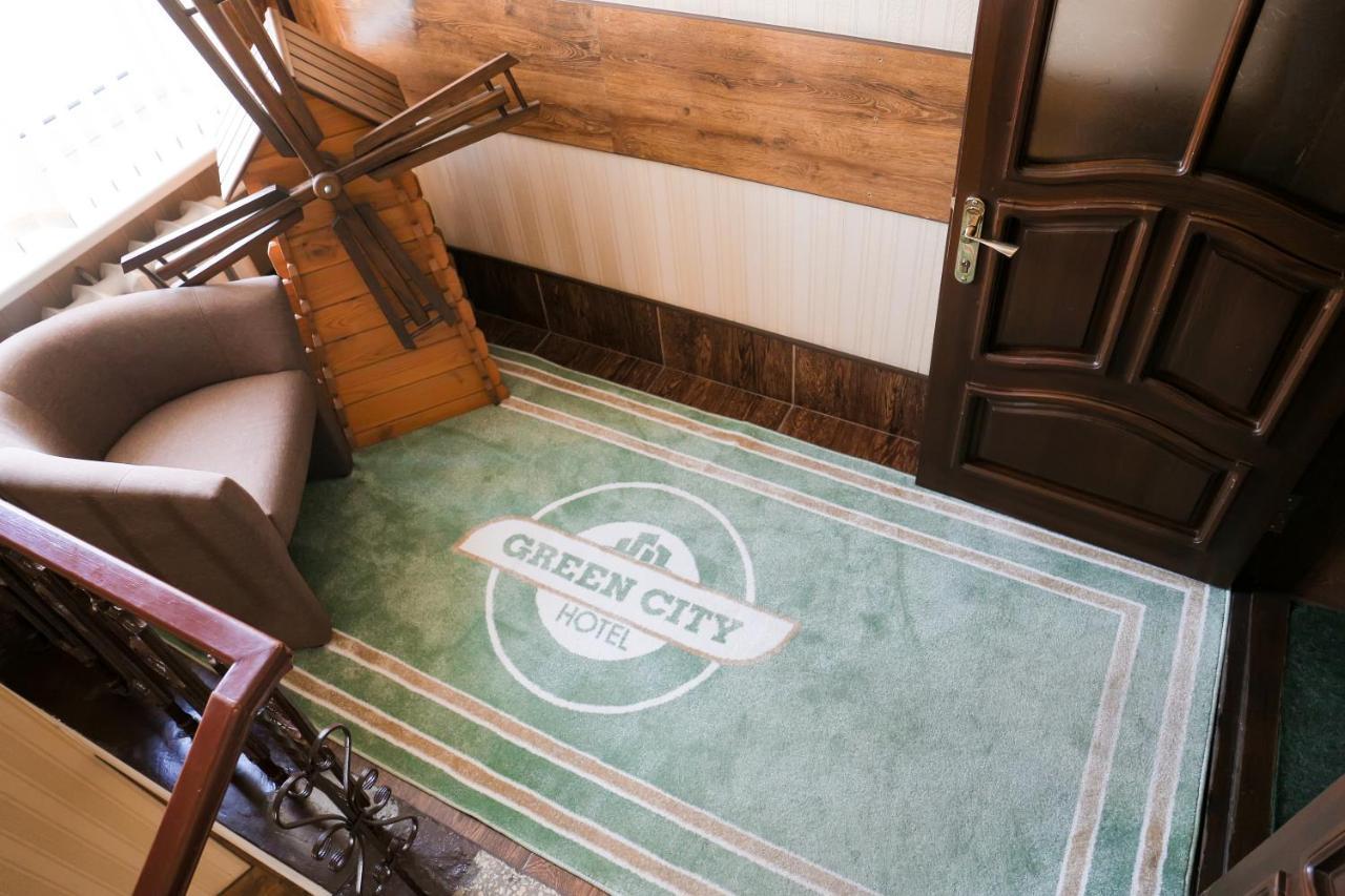 Green City Hotel نيكولايف المظهر الخارجي الصورة